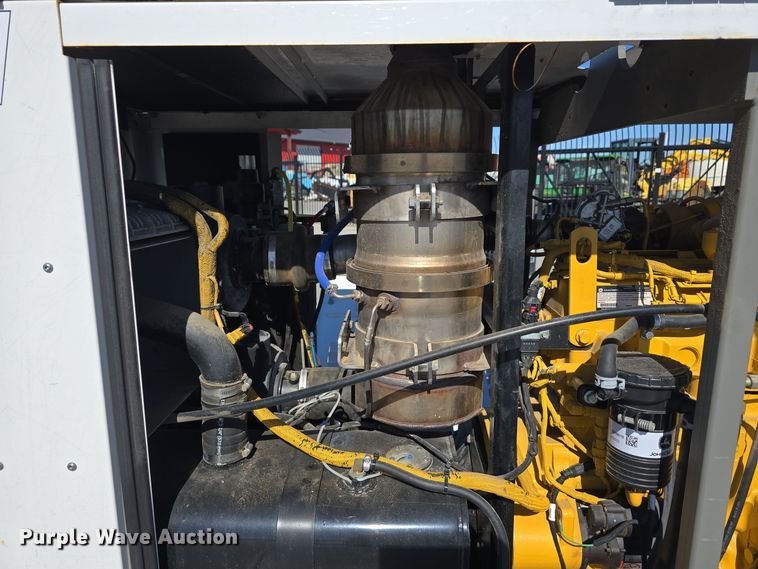 image for item DW3835 2020 Sullivan Palatek D210UHJD4PT0W air compressor