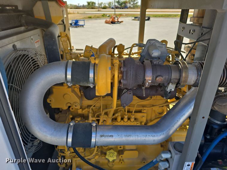 image for item DW3835 2020 Sullivan Palatek D210UHJD4PT0W air compressor