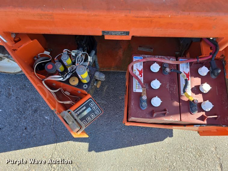 image for item DW3836 2016 Snorkel S3219E scissor lift