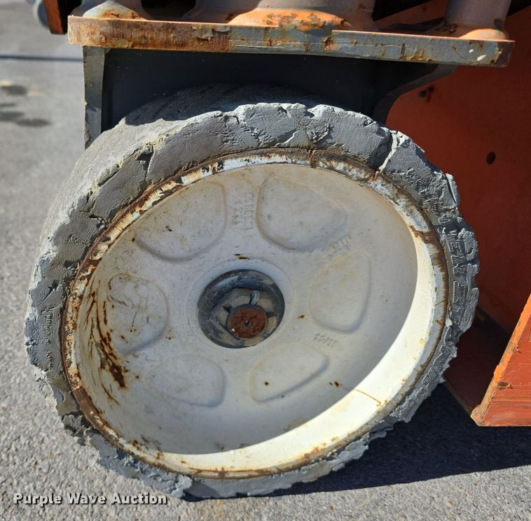 image for item DW3836 2016 Snorkel S3219E scissor lift