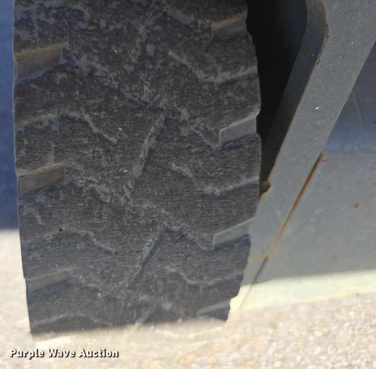 image for item DW3836 2016 Snorkel S3219E scissor lift