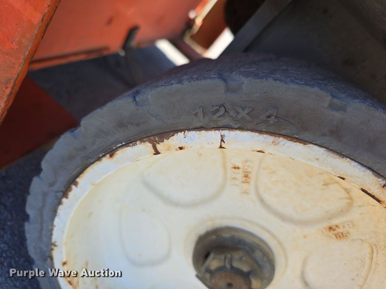 image for item DW3836 2016 Snorkel S3219E scissor lift