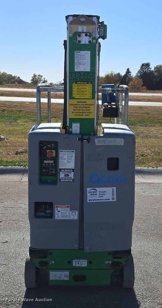 image for item DW3837 2016 Genie Runabout GR-20 vertical lift