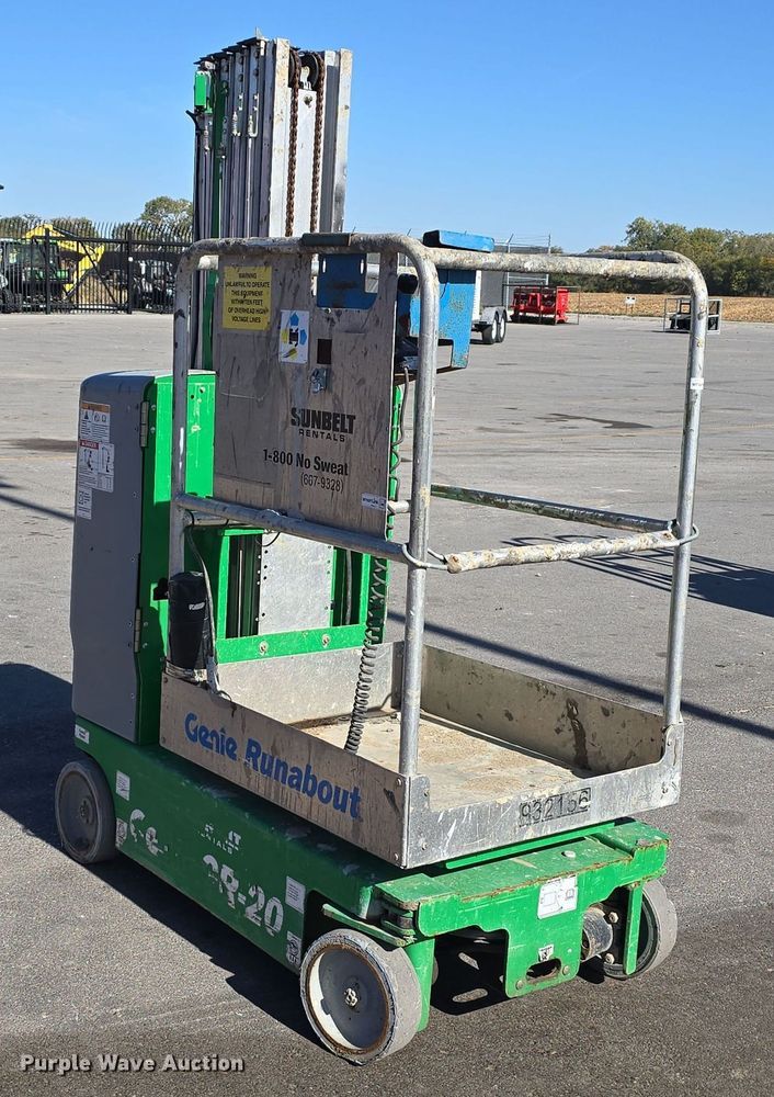 image for item DW3837 2016 Genie Runabout GR-20 vertical lift