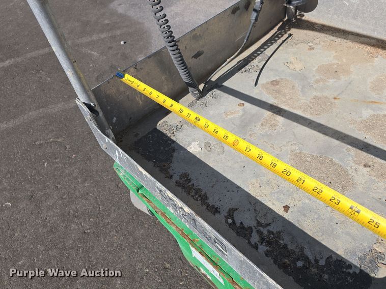 image for item DW3837 2016 Genie Runabout GR-20 vertical lift