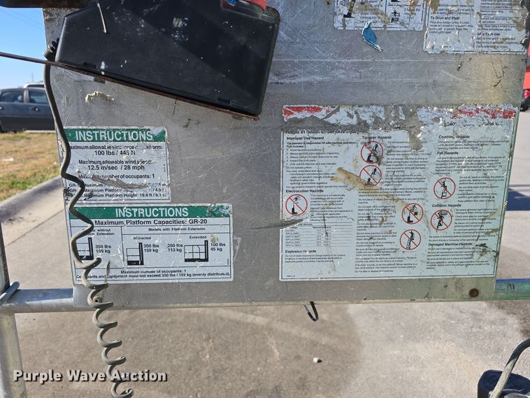 image for item DW3837 2016 Genie Runabout GR-20 vertical lift