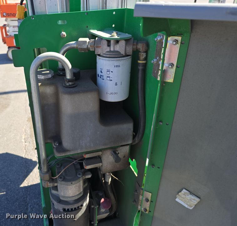 image for item DW3837 2016 Genie Runabout GR-20 vertical lift