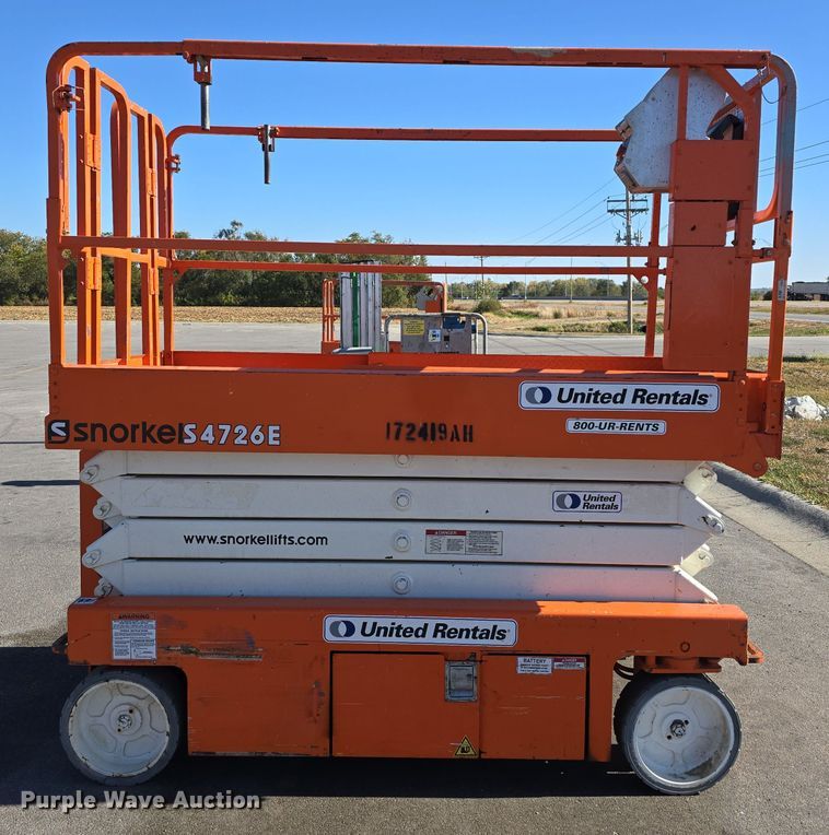 image for item DW3838 2016 Snorkel S4726E scissor lift