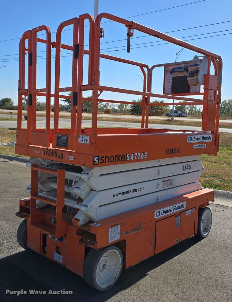 image for item DW3838 2016 Snorkel S4726E scissor lift