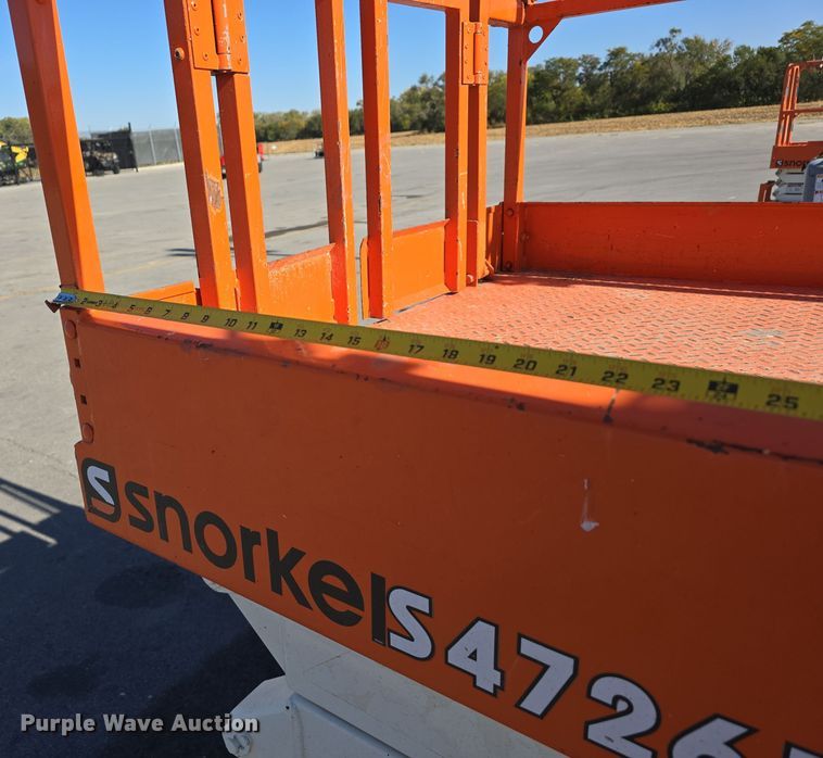 image for item DW3838 2016 Snorkel S4726E scissor lift
