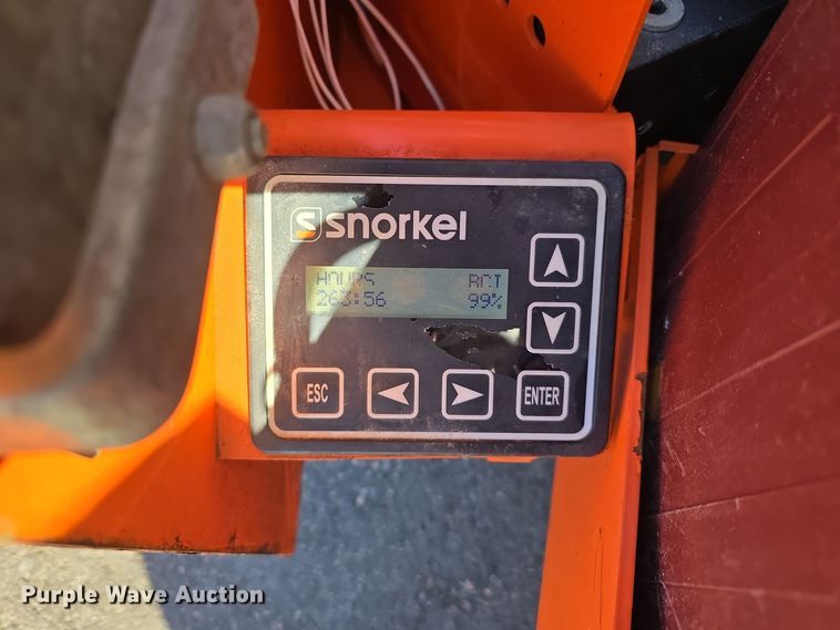 image for item DW3838 2016 Snorkel S4726E scissor lift