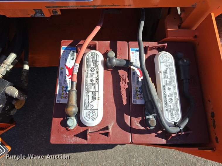 image for item DW3838 2016 Snorkel S4726E scissor lift