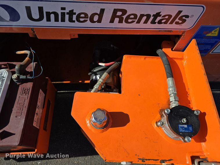 image for item DW3838 2016 Snorkel S4726E scissor lift
