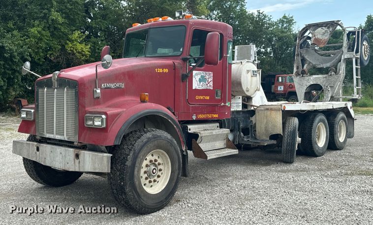 image for item DX1054 1999 Kenworth W900 ready mix truck cab and chassis