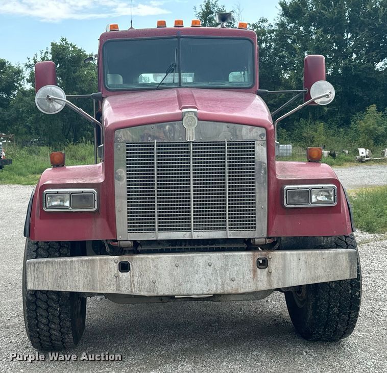 image for item DX1054 1999 Kenworth W900 ready mix truck cab and chassis