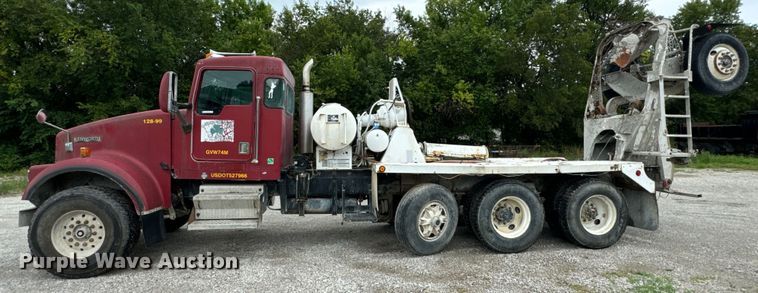 image for item DX1054 1999 Kenworth W900 ready mix truck cab and chassis