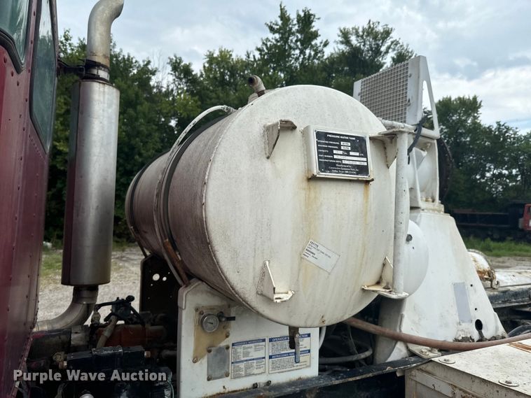 image for item DX1054 1999 Kenworth W900 ready mix truck cab and chassis