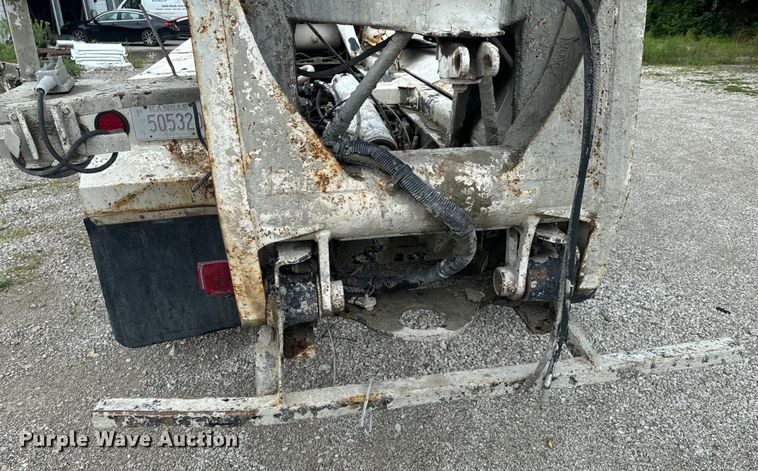 image for item DX1054 1999 Kenworth W900 ready mix truck cab and chassis