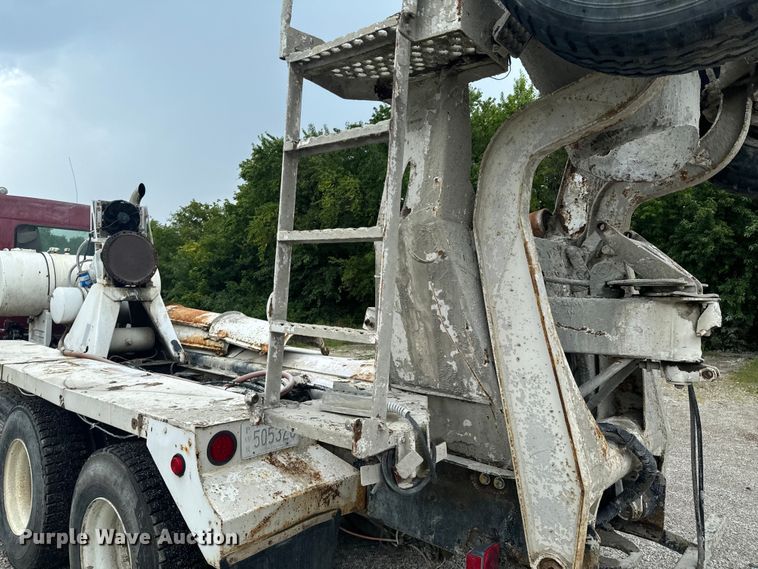 image for item DX1054 1999 Kenworth W900 ready mix truck cab and chassis