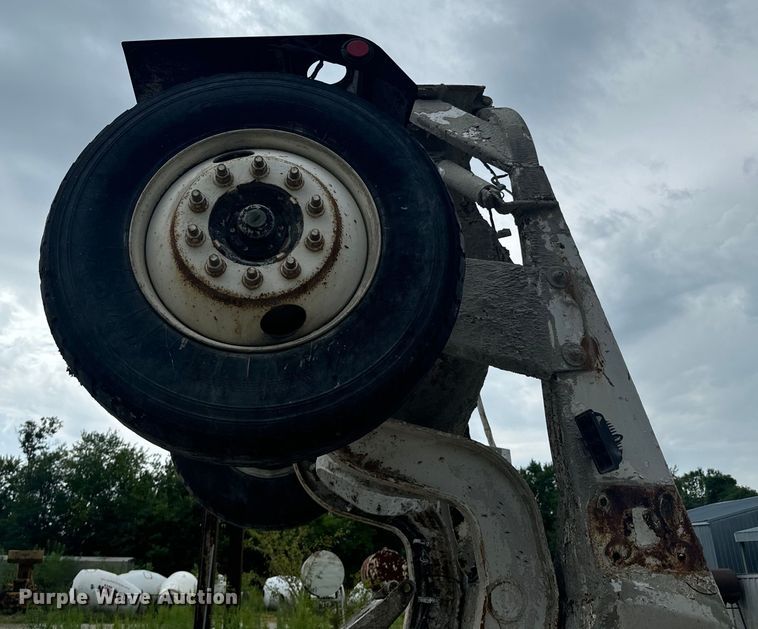 image for item DX1054 1999 Kenworth W900 ready mix truck cab and chassis