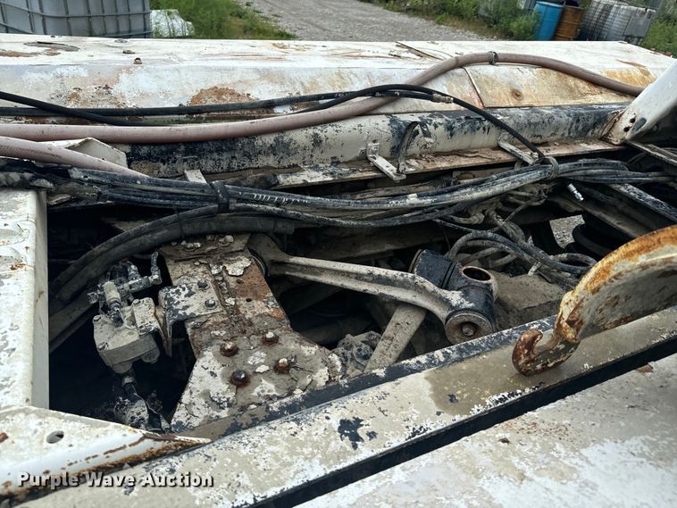 image for item DX1054 1999 Kenworth W900 ready mix truck cab and chassis