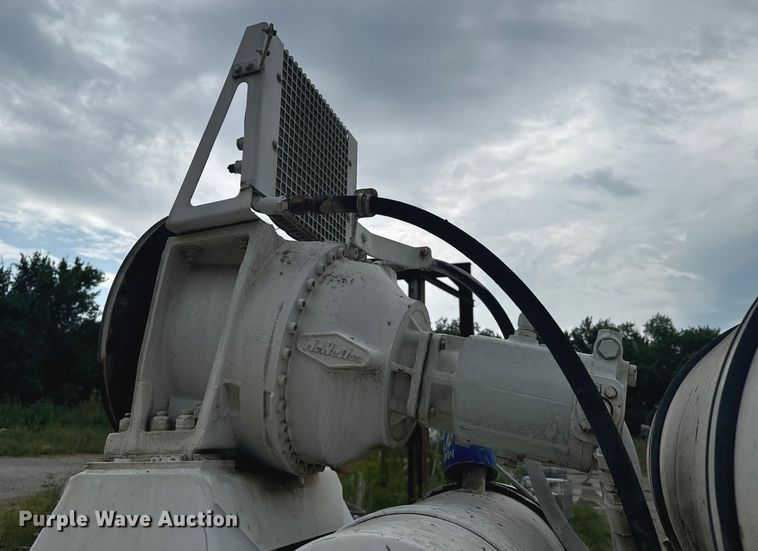 image for item DX1054 1999 Kenworth W900 ready mix truck cab and chassis