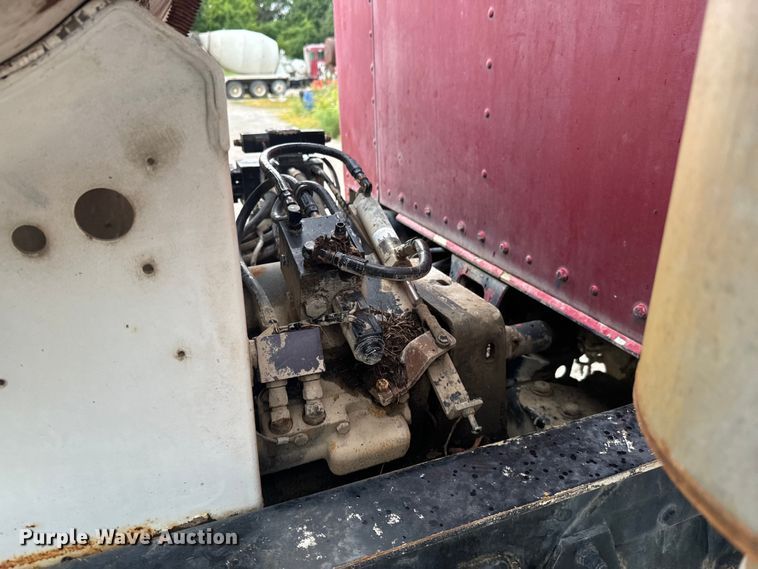 image for item DX1054 1999 Kenworth W900 ready mix truck cab and chassis