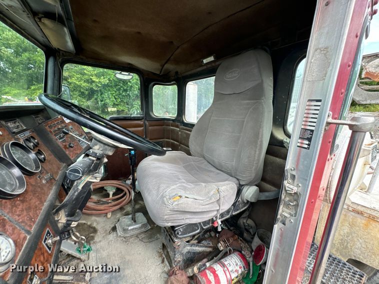 image for item DX1054 1999 Kenworth W900 ready mix truck cab and chassis