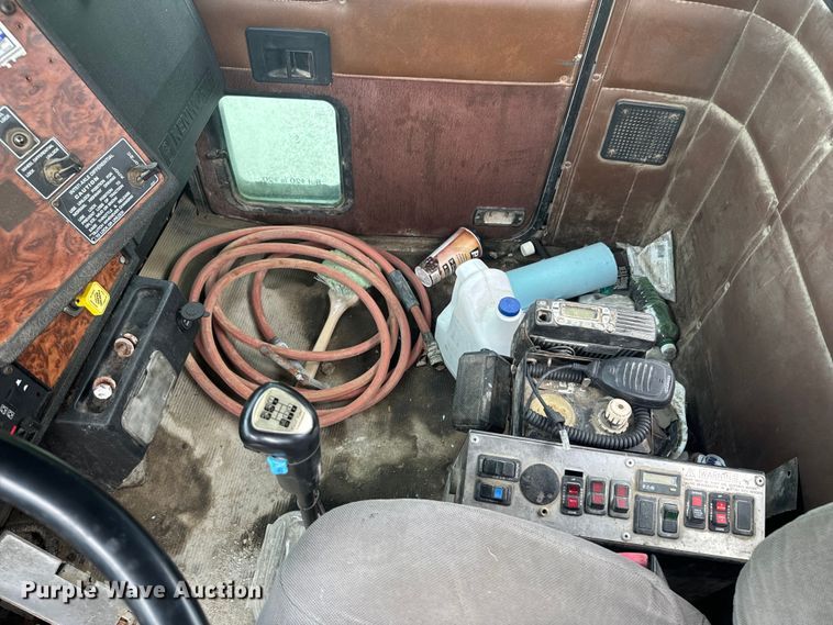 image for item DX1054 1999 Kenworth W900 ready mix truck cab and chassis