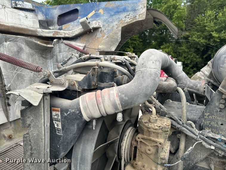 image for item DX1054 1999 Kenworth W900 ready mix truck cab and chassis