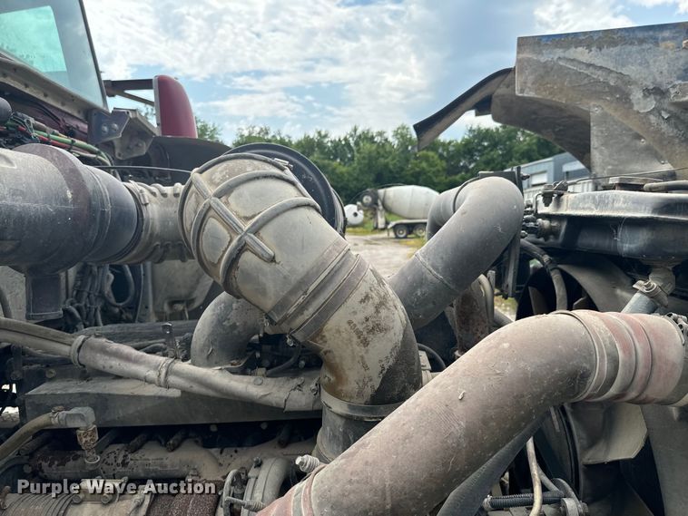 image for item DX1054 1999 Kenworth W900 ready mix truck cab and chassis