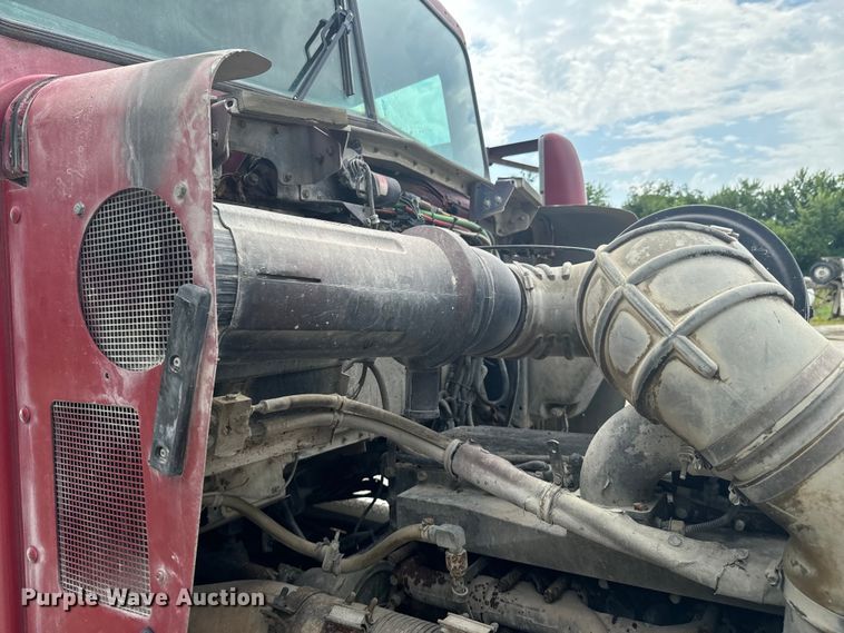 image for item DX1054 1999 Kenworth W900 ready mix truck cab and chassis