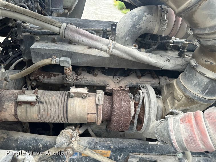 image for item DX1054 1999 Kenworth W900 ready mix truck cab and chassis