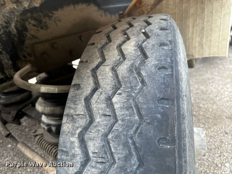 image for item DX1054 1999 Kenworth W900 ready mix truck cab and chassis