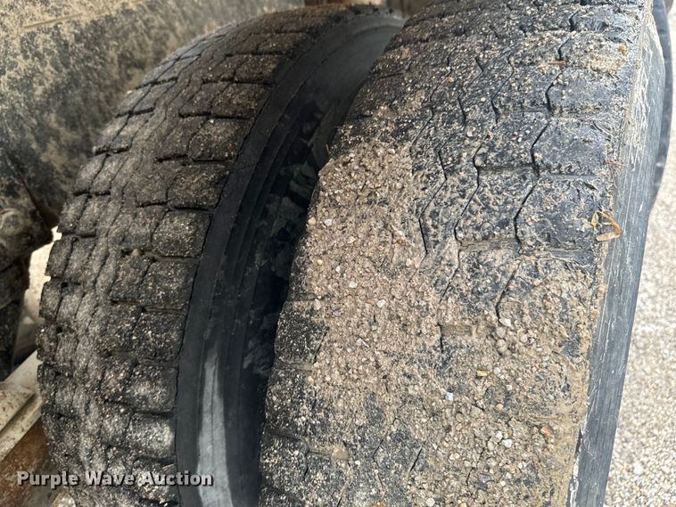 image for item DX1054 1999 Kenworth W900 ready mix truck cab and chassis