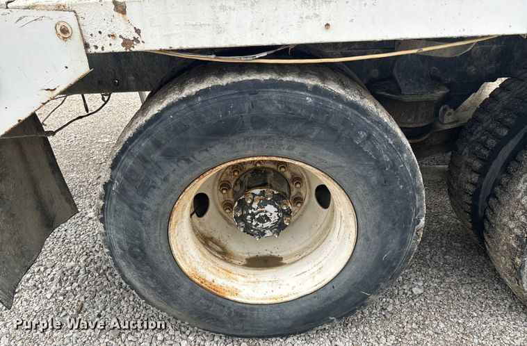 image for item DX1054 1999 Kenworth W900 ready mix truck cab and chassis