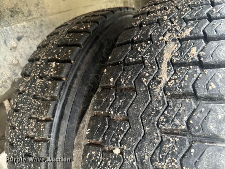 image for item DX1054 1999 Kenworth W900 ready mix truck cab and chassis