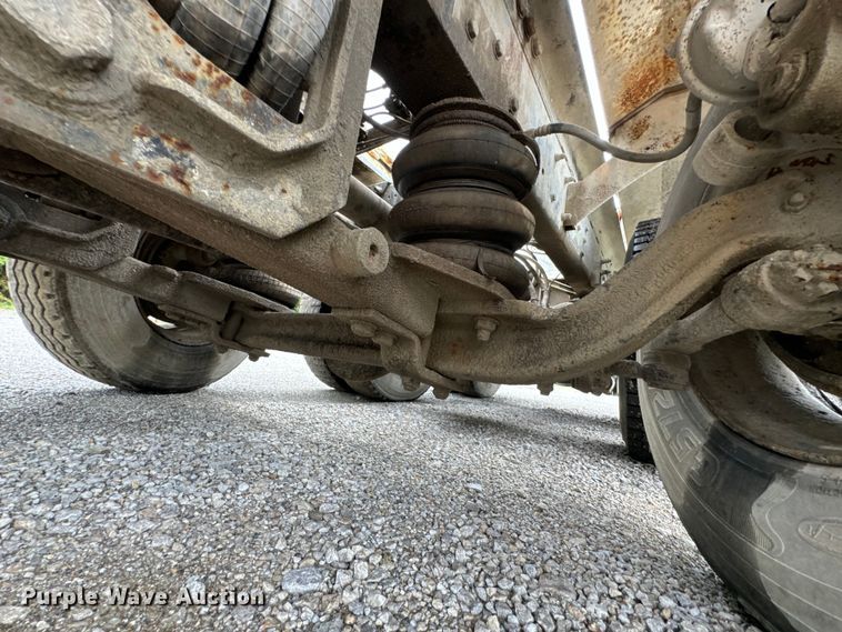 image for item DX1054 1999 Kenworth W900 ready mix truck cab and chassis