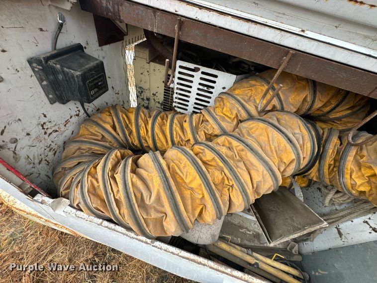 image for item DX1337 1993 Pelsue Metro XL A/C generator