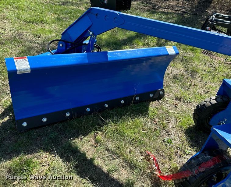 image for item DX1420 2024 TopCat SSSG72 skid steer dozer blade