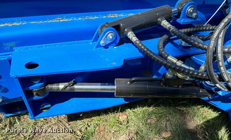 image for item DX1420 2024 TopCat SSSG72 skid steer dozer blade