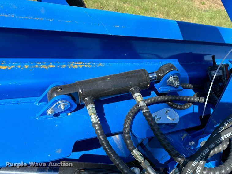 image for item DX1420 2024 TopCat SSSG72 skid steer dozer blade