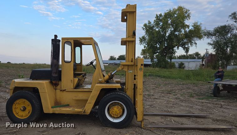 image for item EE7813 Clark C500-YS200 forklift