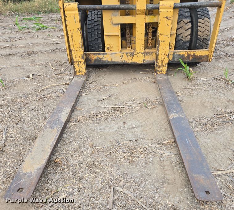 image for item EE7813 Clark C500-YS200 forklift