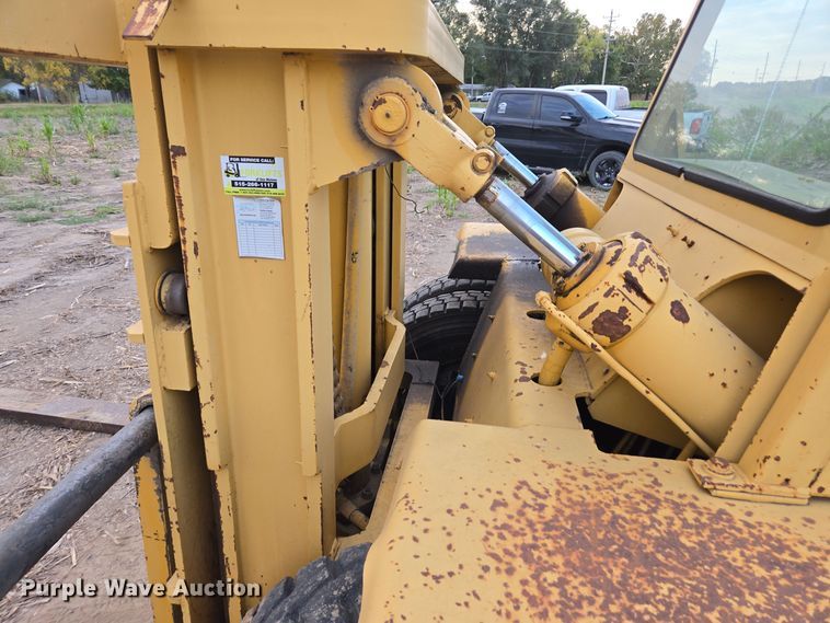 image for item EE7813 Clark C500-YS200 forklift