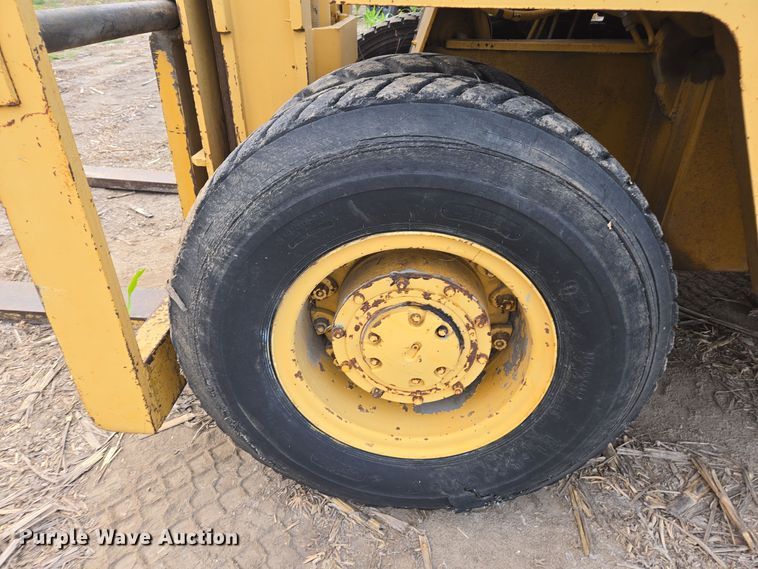 image for item EE7813 Clark C500-YS200 forklift