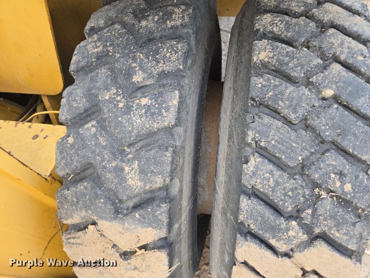 image for item EE7813 Clark C500-YS200 forklift