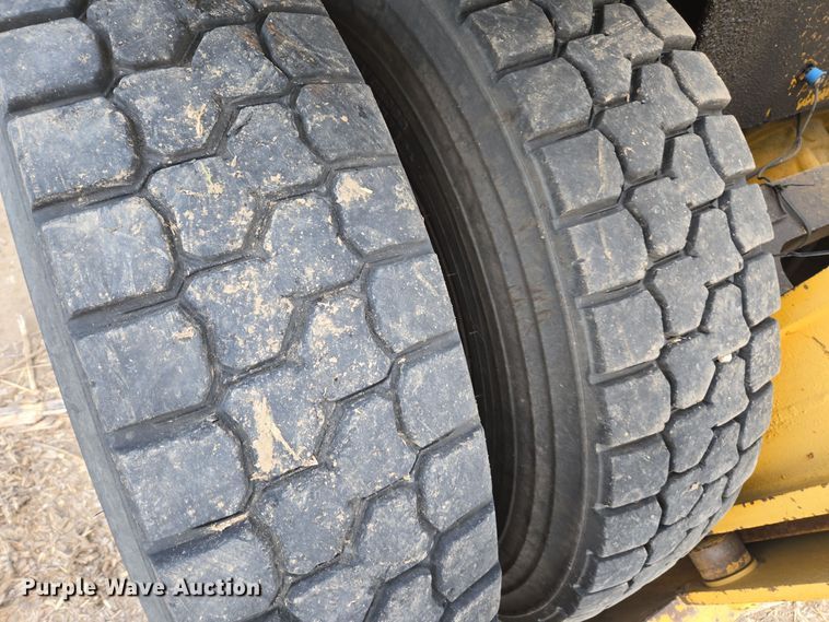 image for item EE7813 Clark C500-YS200 forklift