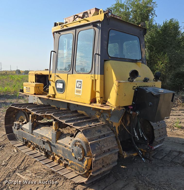 image for item EE7815 1974 Caterpillar  D6C crawler tractor
