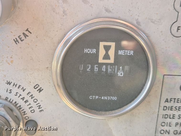 image for item EE7815 1974 Caterpillar  D6C crawler tractor